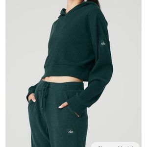 Alo Muse hoodie and sweatpants in midnight green - XS